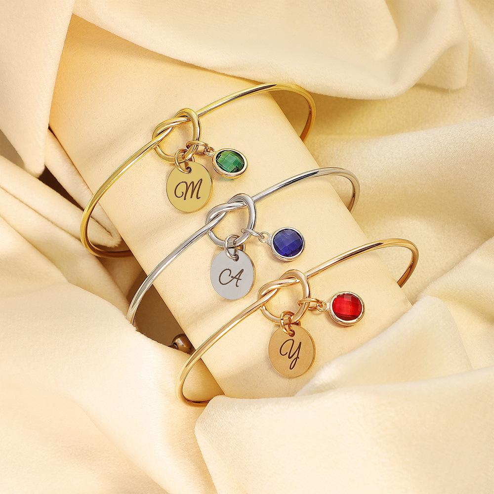 Non-fading twelve colors Love Knotted Bracelet