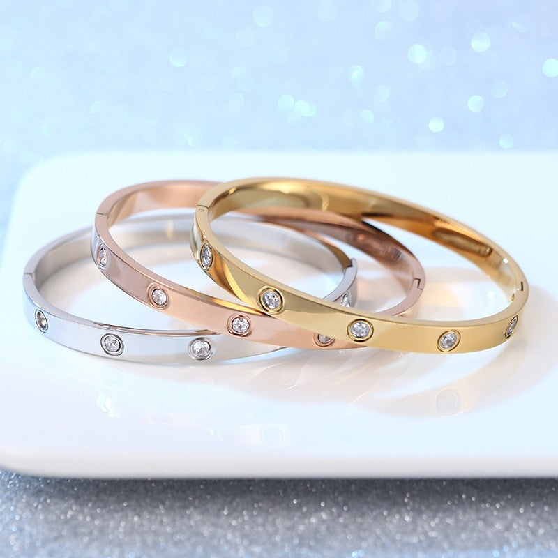 Simple Style Inlaid Zirconia Bangle