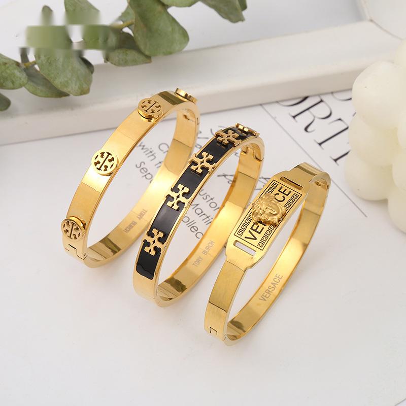 Titanium steel bracelet three-dimensional pattern Fashion Bracelet simple atmosphere light luxury high-grade non fading girlfriends hand jewelr