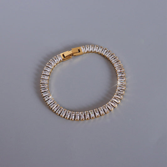 Non-fading light luxury niche bracelet