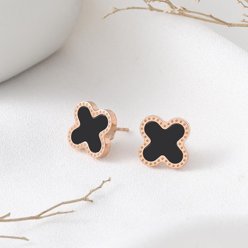 Non-fading four-leaf clover earrings